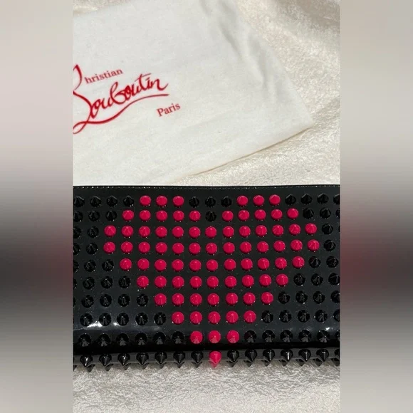 New Christian Louboutin Panettone Patent Leather Heart Spiked Zip Around Wallet - Picture 6 of 14